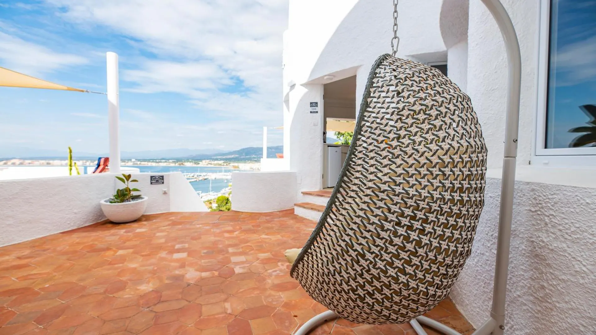 Agi Castell Mar Apartment Roses Spain