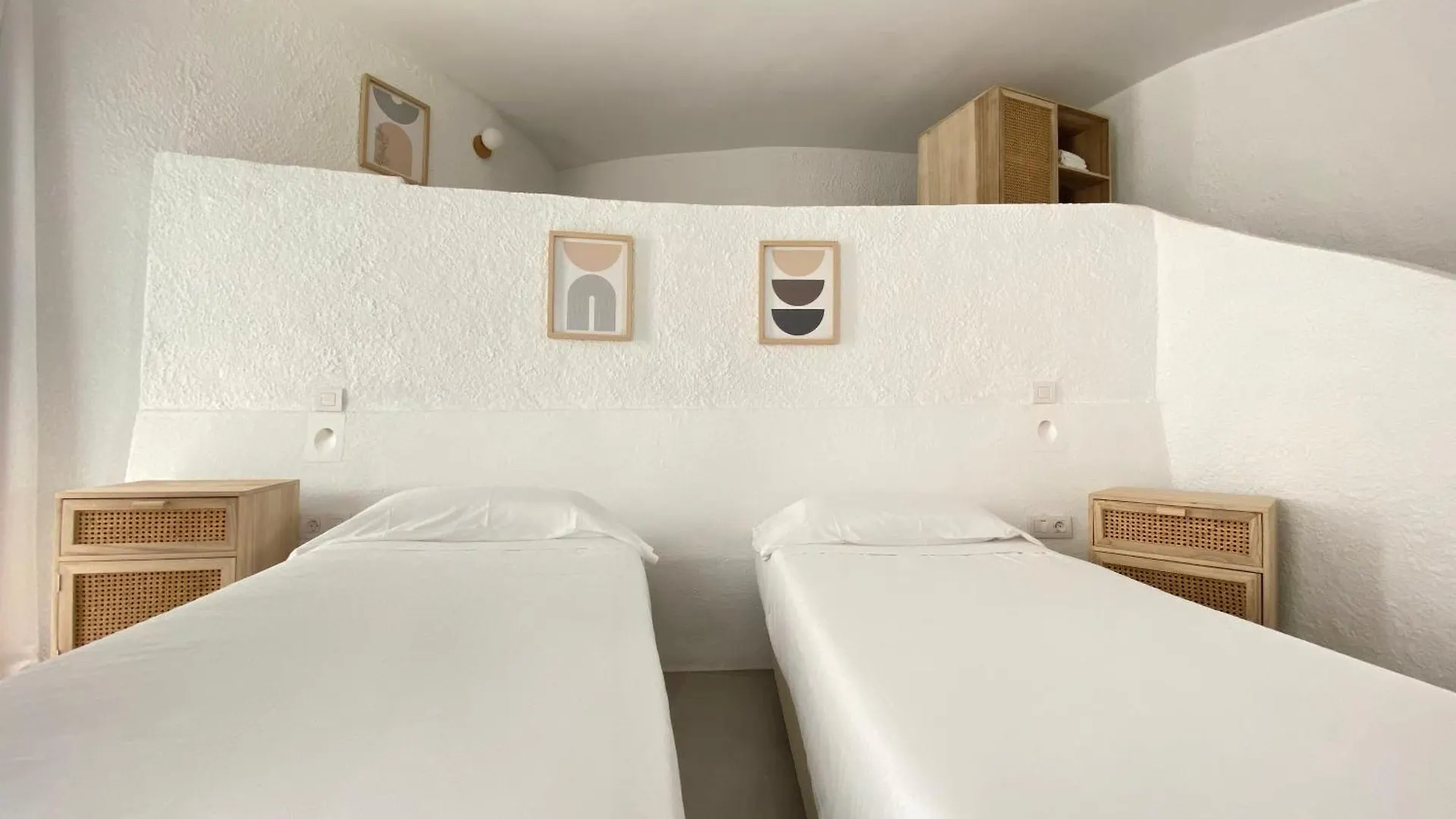 Agi Castell Mar Apartment Roses 0*,