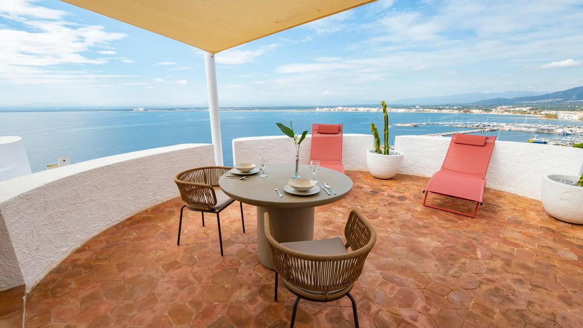 Agi Castell Mar Apartment Roses